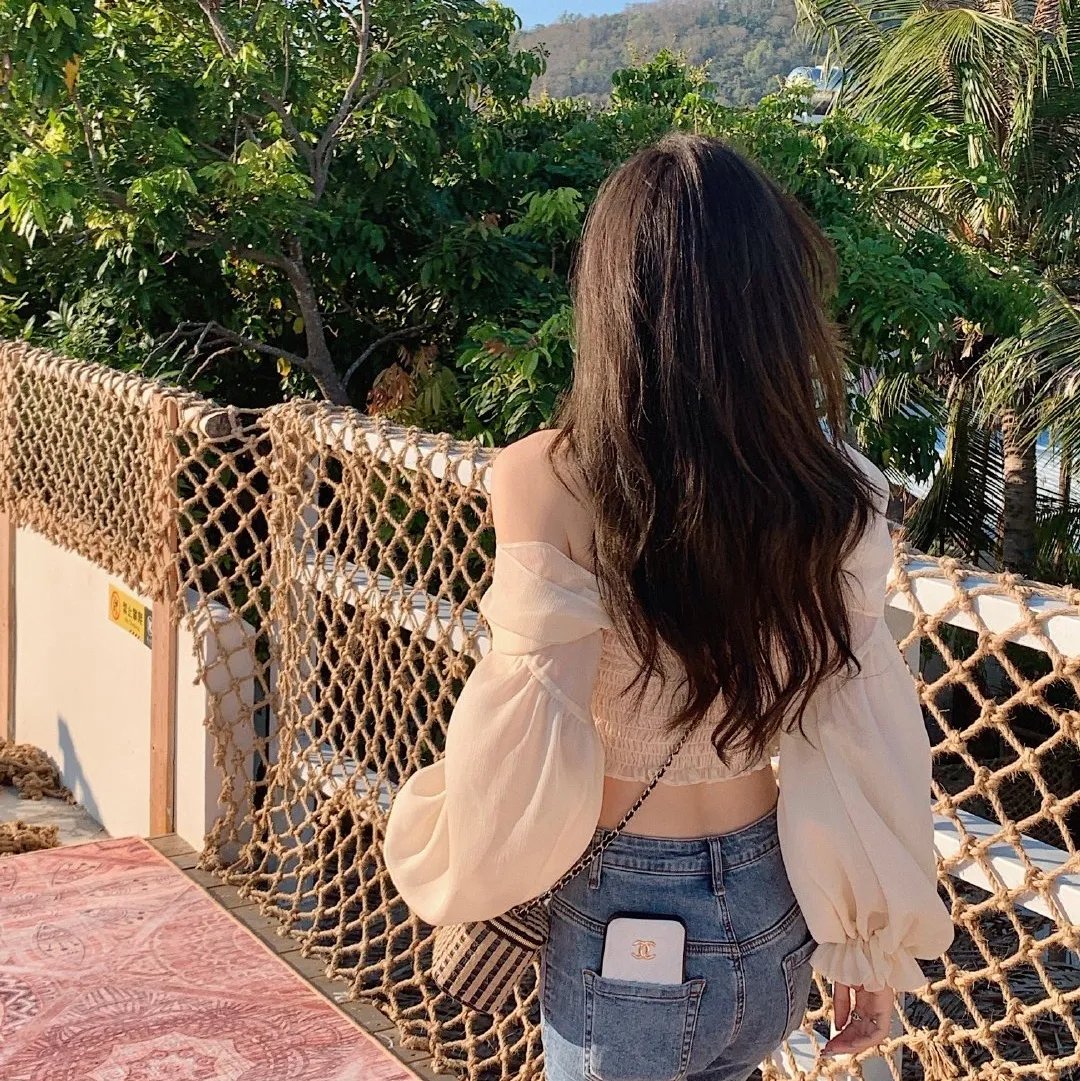 纯真小镇的夫人